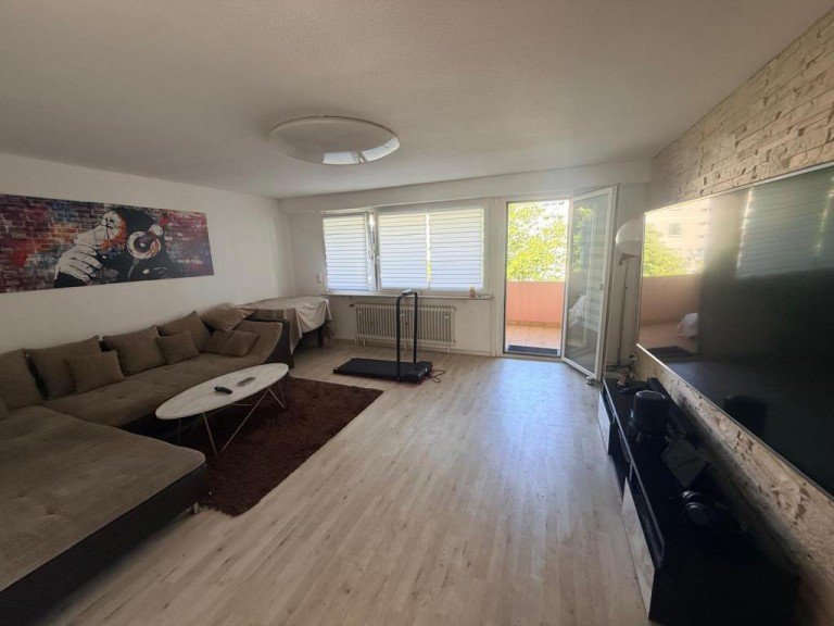 Wohnzimmer Singen Wohnung Sonnige 4-Zi-Wohnung mit Balkon und Garage