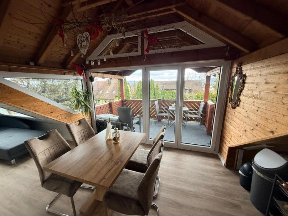 Essbereich mit Balkonzugang Dachgeschosswohnung Radolfzell