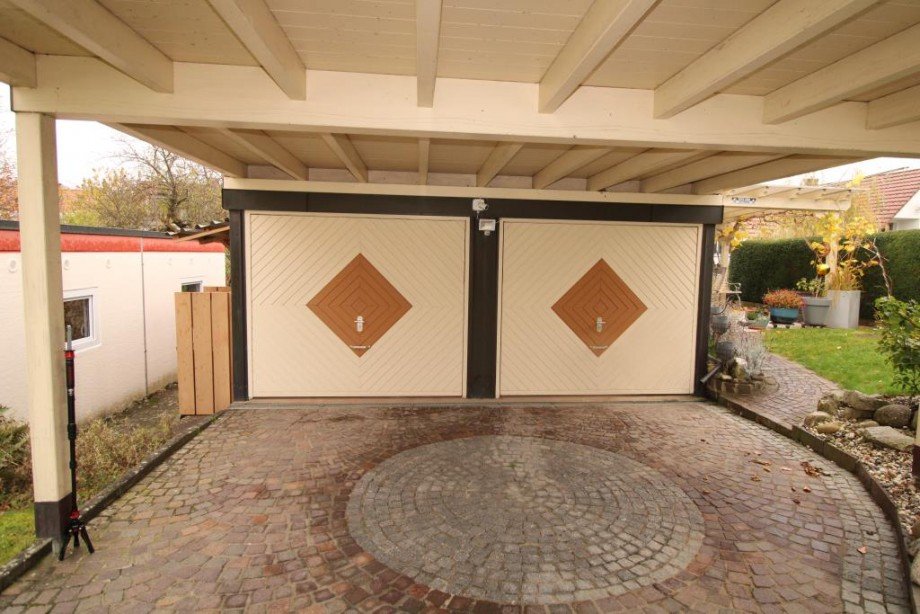 Zwei Einzelgaragen Doppelhaush�lfte Gottmadingen